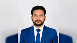 বিএনপি থেকে পদত্যাগ করে এনসিপির প্রার্থী হলেন কবি সেলিম