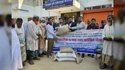 নালিতাবাড়ীতে কৃষকদের মাঝে বিনামূল্যে বীজ ও সার বিতরণ