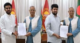 দুই উপদেষ্টার পদত্যাগপত্র গ্রহণ করলেন প্রধান উপদেষ্টা